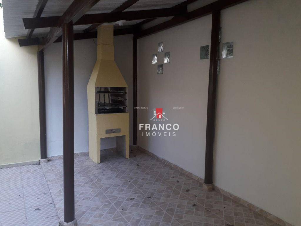 Casa à venda com 3 quartos, 146m² - Foto 15