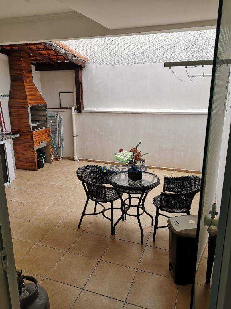 Casa à venda com 3 quartos, 114m² - Foto 37