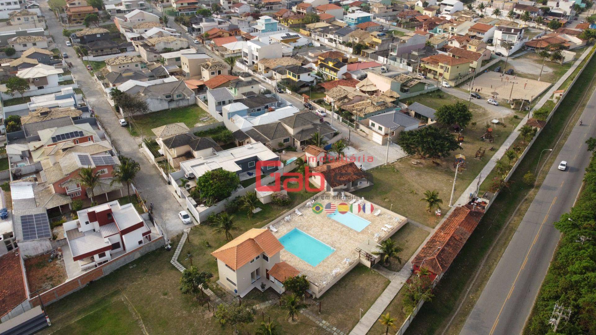 Casa de Condomínio à venda com 4 quartos, 200m² - Foto 2