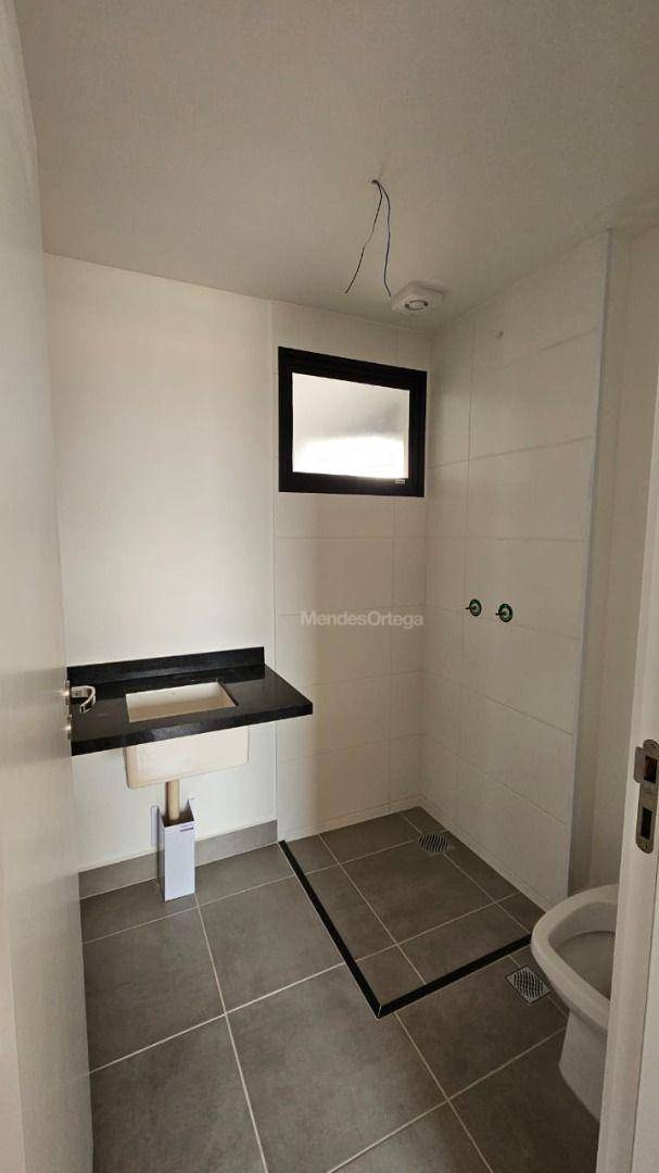 Apartamento à venda com 2 quartos, 67m² - Foto 17