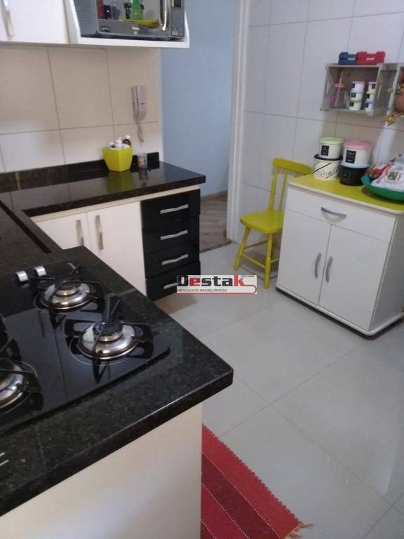Apartamento à venda com 2 quartos, 58m² - Foto 3
