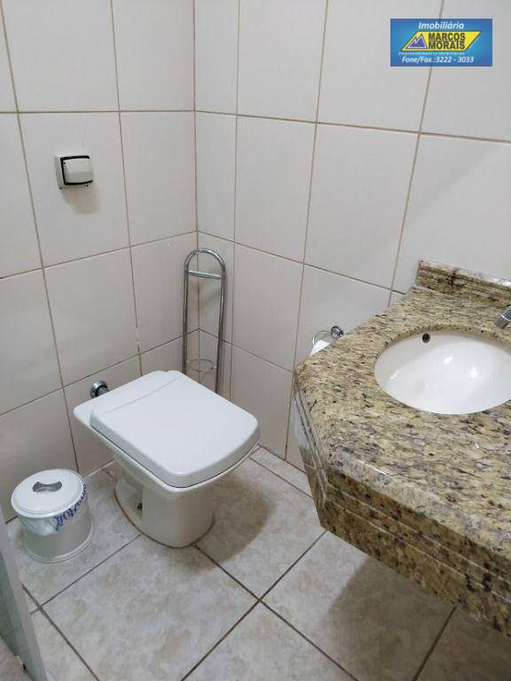 Casa à venda com 4 quartos, 180m² - Foto 12