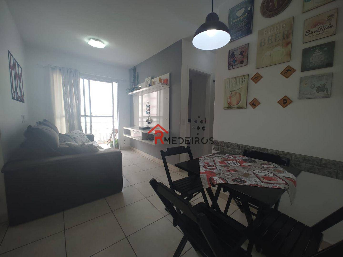 Apartamento à venda com 2 quartos, 55m² - Foto 2