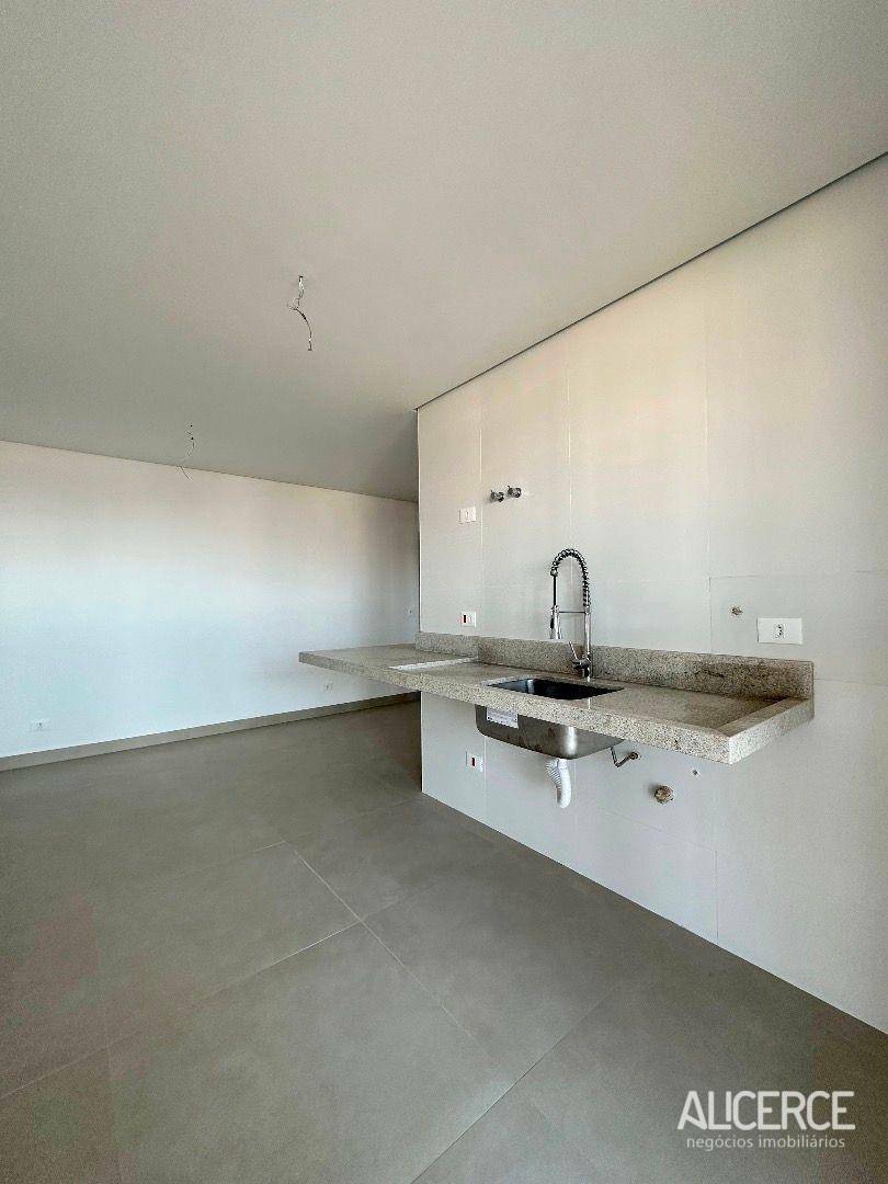 Apartamento à venda com 3 quartos, 150m² - Foto 12