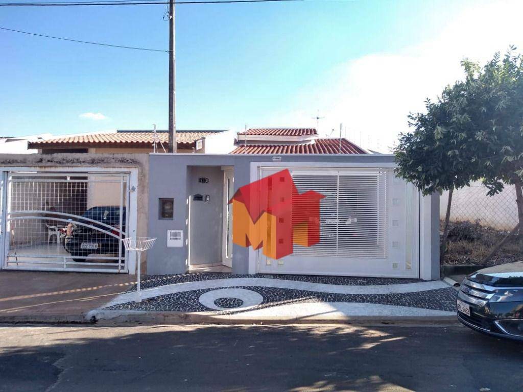 Casa à venda com 2 quartos, 109m² - Foto 2