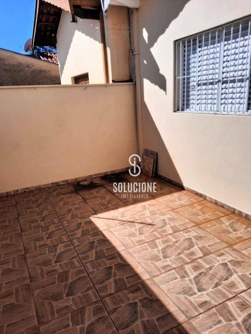 Casa à venda com 2 quartos, 87m² - Foto 2