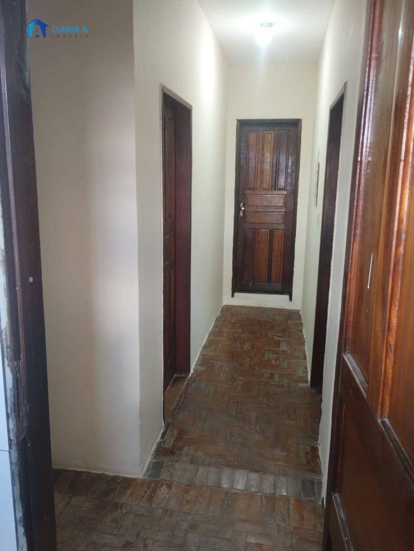 Casa à venda com 4 quartos, 123m² - Foto 16