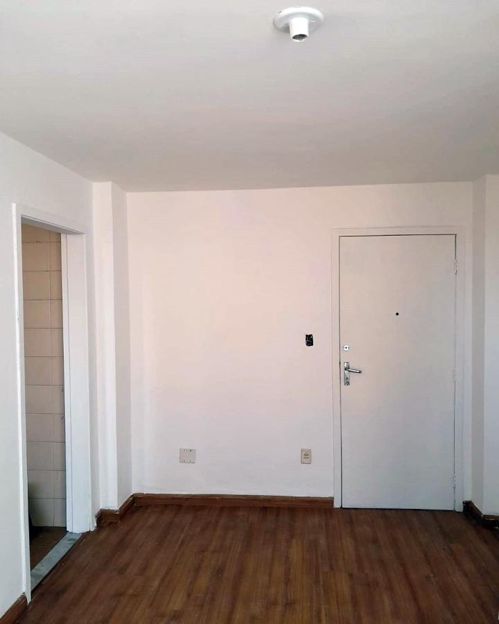 Apartamento à venda com 2 quartos, 72m² - Foto 4