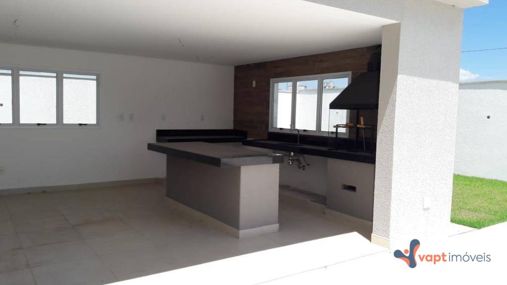 Sobrado à venda com 4 quartos, 358m² - Foto 2