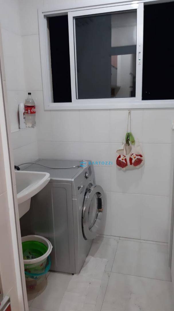 Apartamento à venda com 2 quartos, 74m² - Foto 17