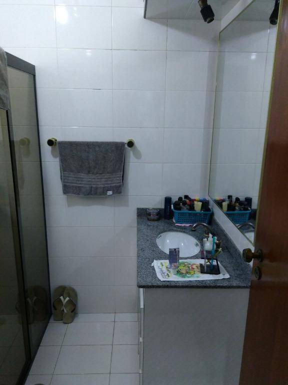 Sobrado à venda com 3 quartos, 250m² - Foto 27