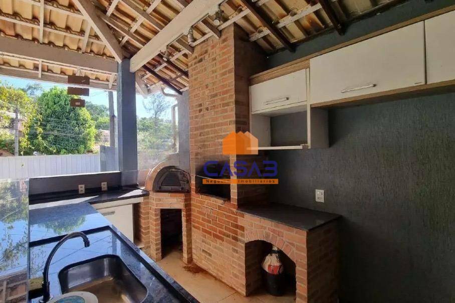 Casa de Condomínio à venda com 3 quartos, 245m² - Foto 13