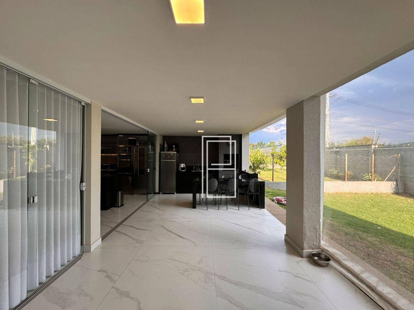 Casa de Condomínio à venda com 4 quartos, 333m² - Foto 11