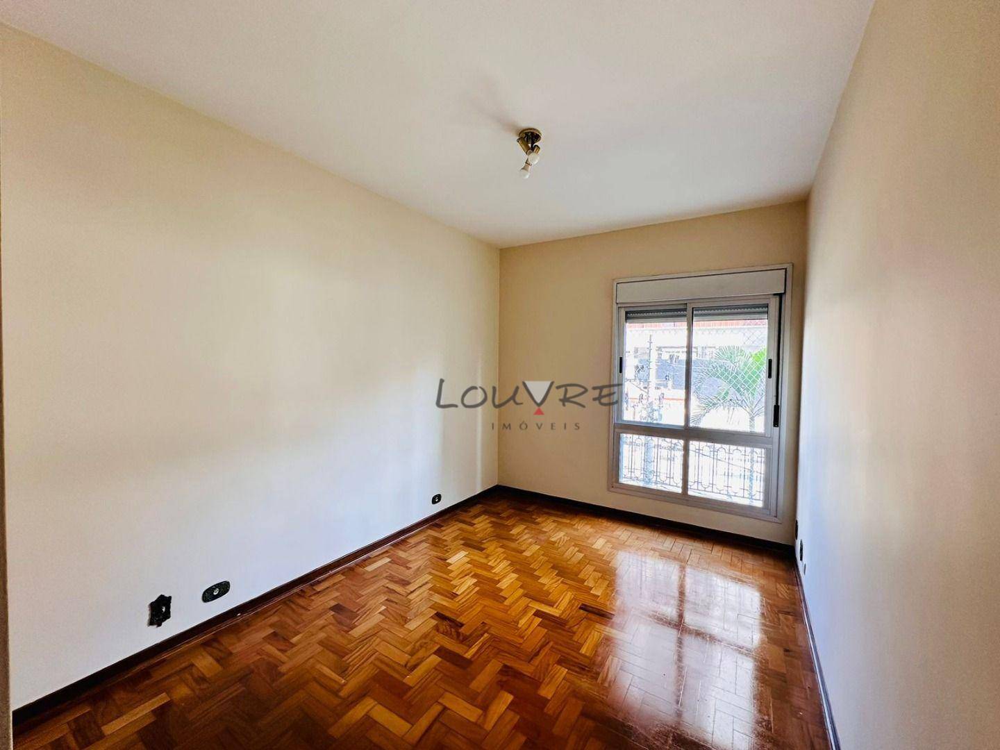 Apartamento para alugar com 3 quartos, 120m² - Foto 11