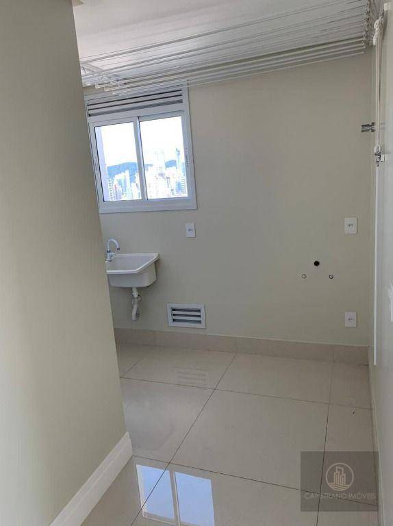 Apartamento à venda com 3 quartos, 126m² - Foto 13