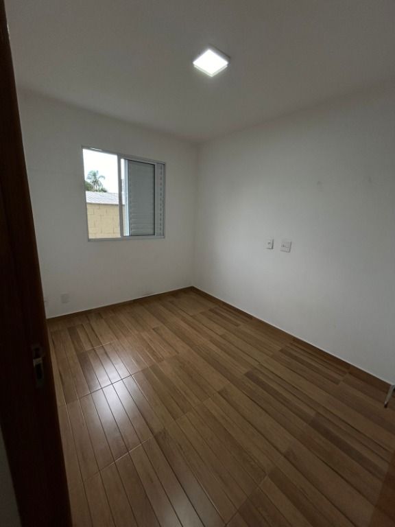 Apartamento à venda com 2 quartos, 50m² - Foto 7