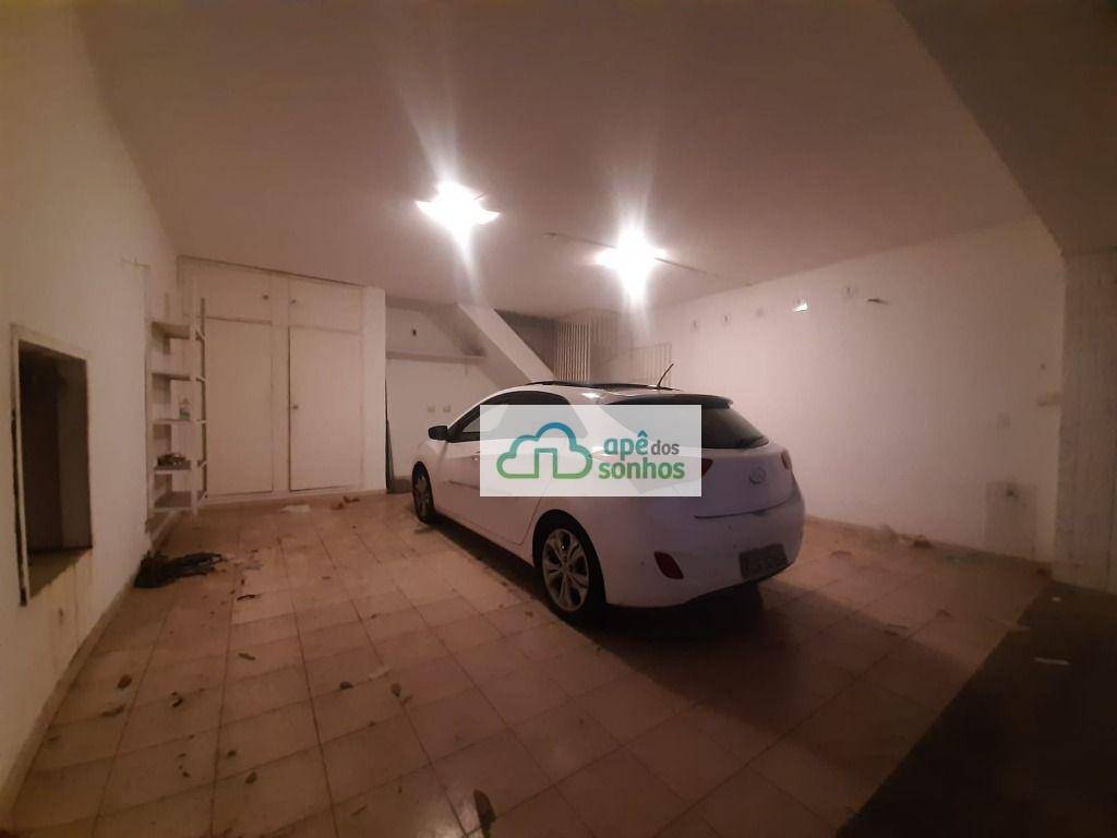 Casa à venda com 4 quartos, 250m² - Foto 37