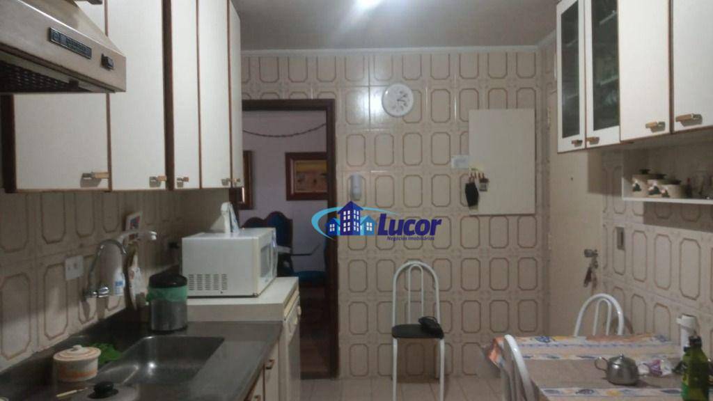 Apartamento para alugar com 3 quartos, 119m² - Foto 18