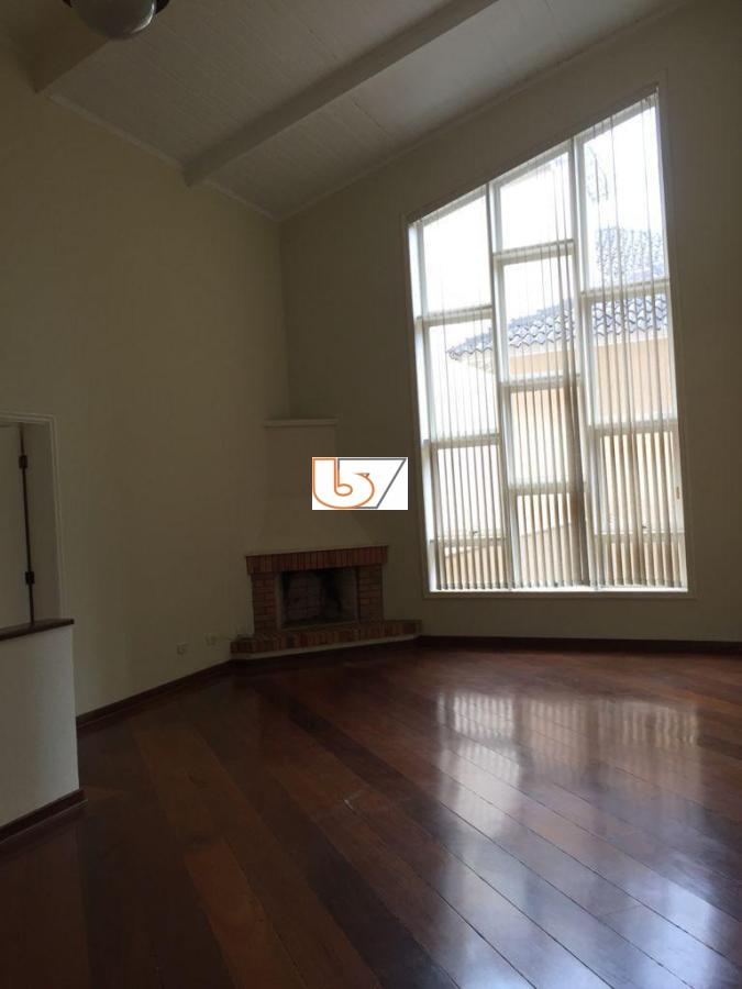 Casa de Condomínio para alugar com 4 quartos, 420m² - Foto 10