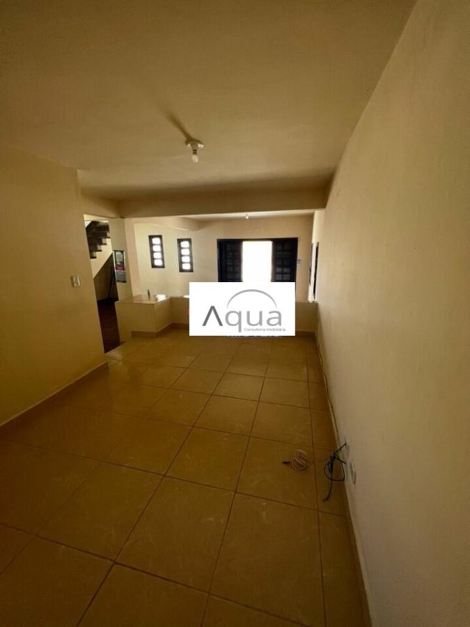 Casa à venda com 3 quartos, 300m² - Foto 3