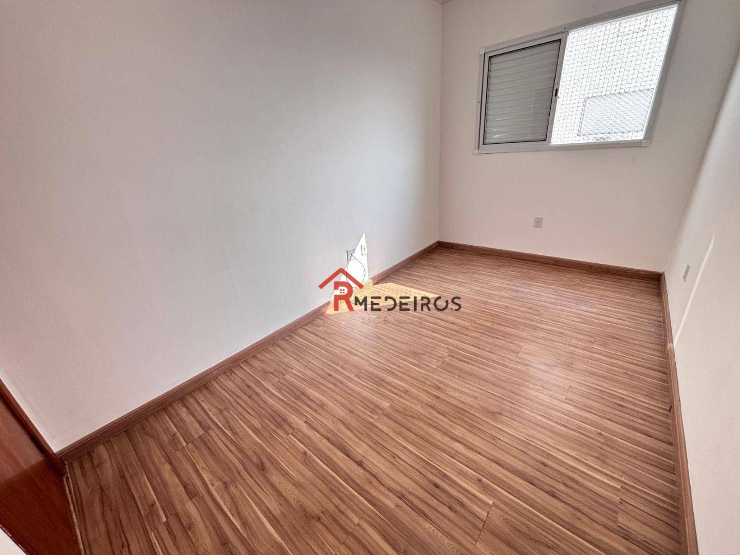 Apartamento à venda com 2 quartos, 60m² - Foto 9