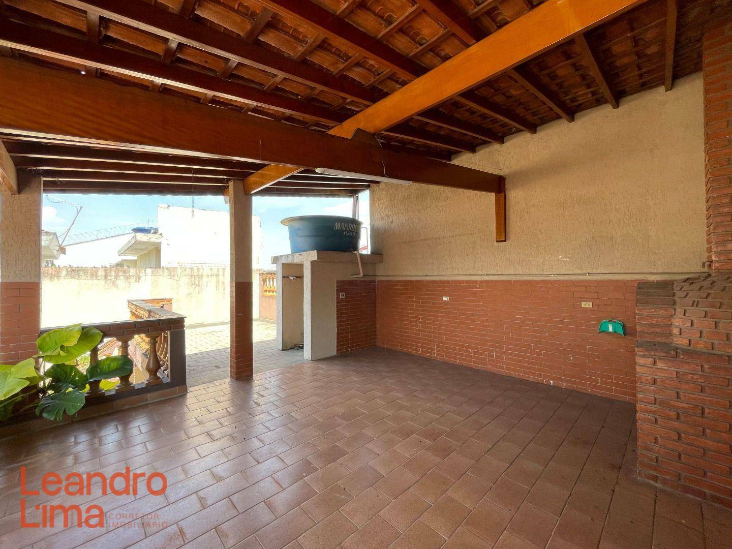Casa à venda com 4 quartos, 350m² - Foto 38
