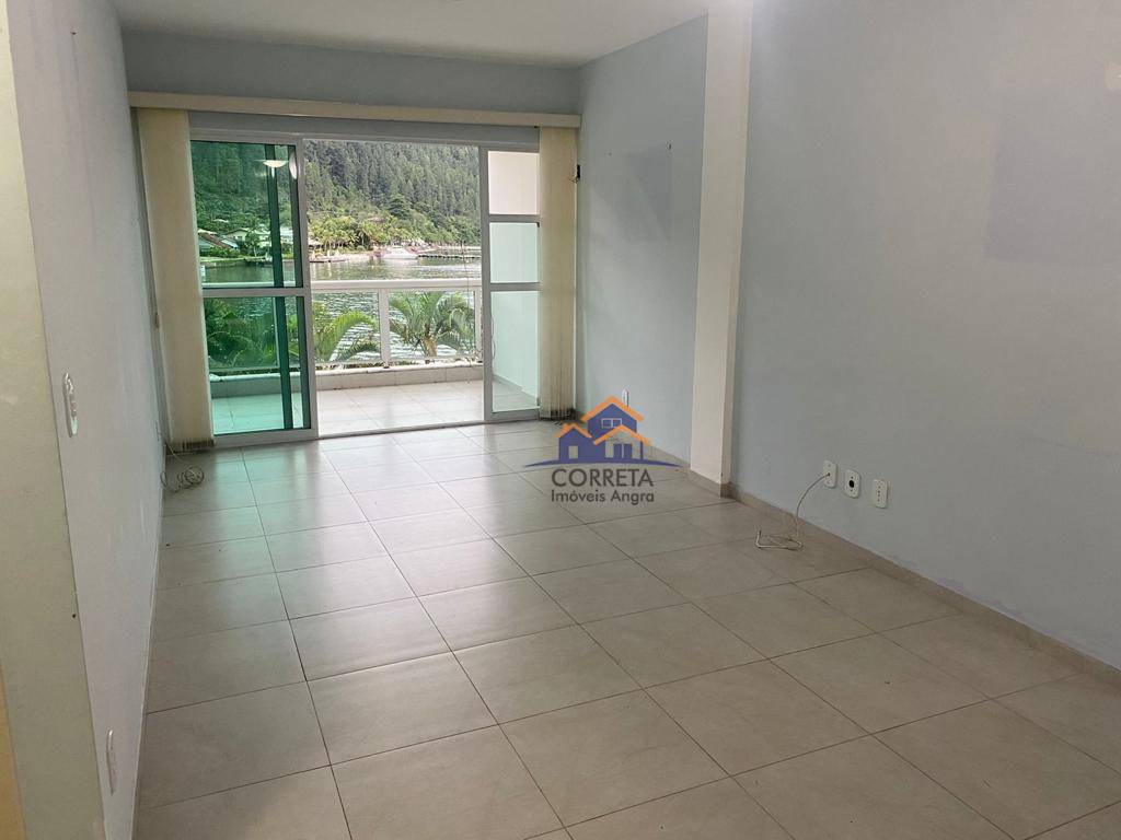 Apartamento à venda com 2 quartos, 72m² - Foto 3