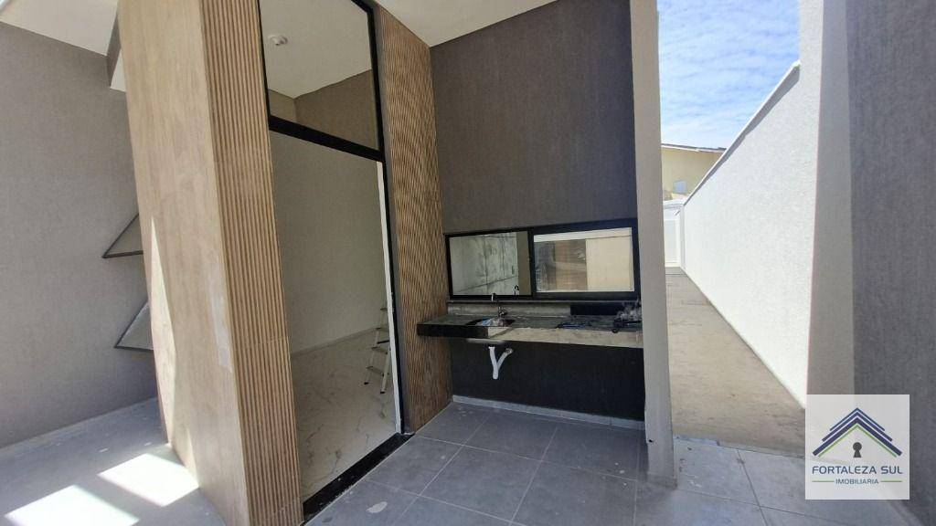 Casa à venda com 3 quartos, 116m² - Foto 18