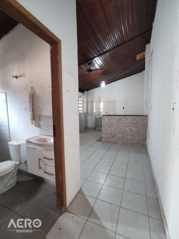 Casa à venda com 3 quartos, 120m² - Foto 17