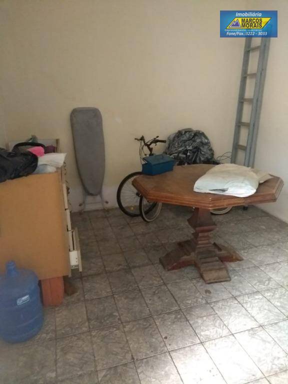 Casa à venda com 4 quartos, 296m² - Foto 6