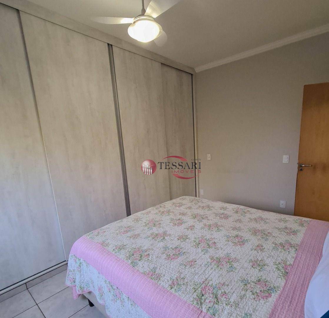 Casa à venda com 3 quartos, 200m² - Foto 12