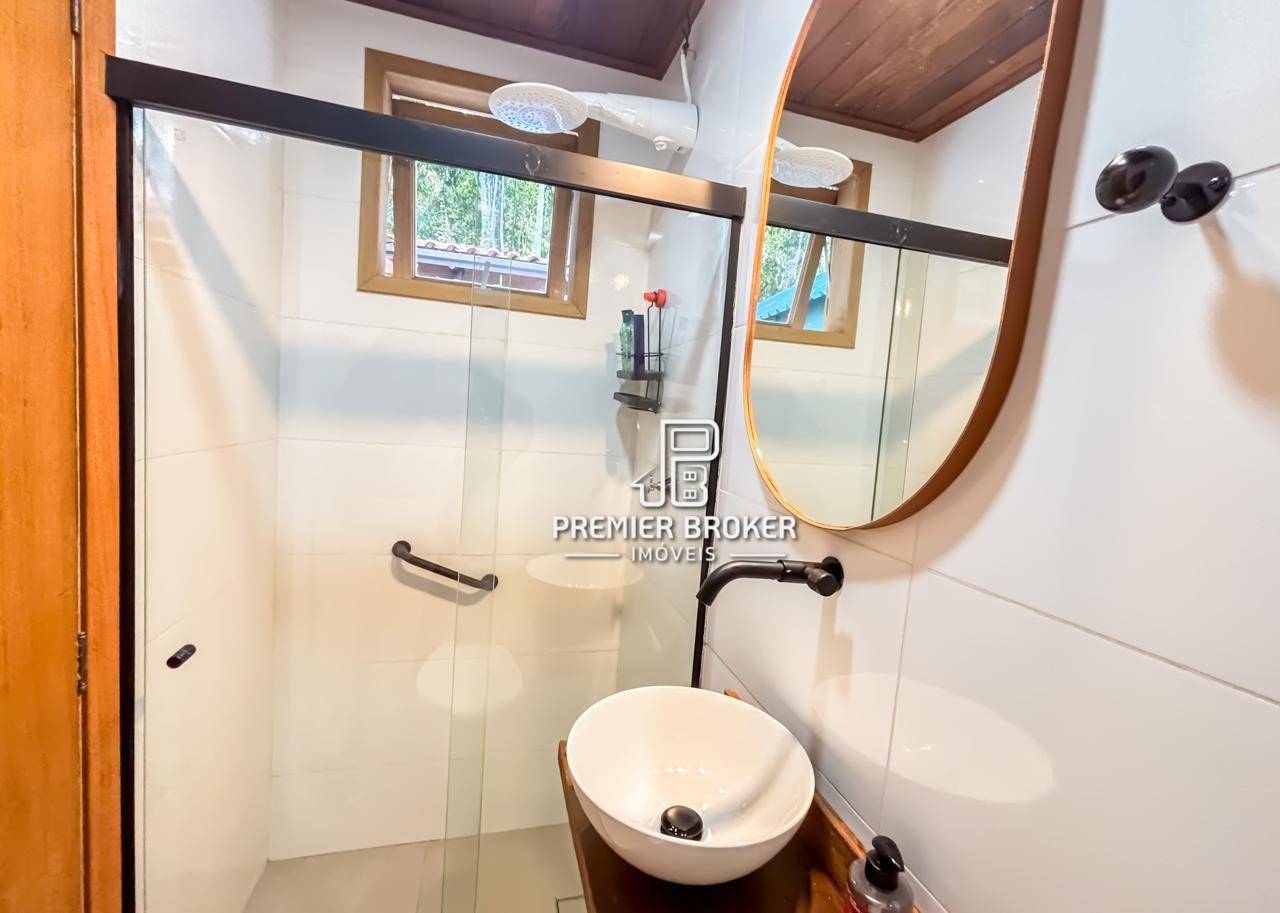 Casa de Condomínio à venda com 5 quartos, 210m² - Foto 21