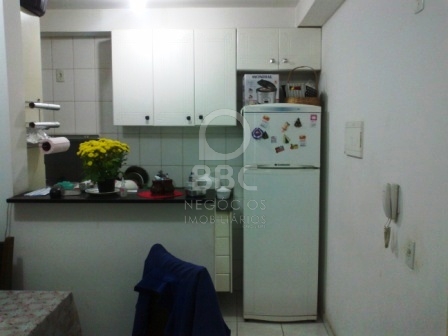 Apartamento à venda com 2 quartos, 49m² - Foto 4