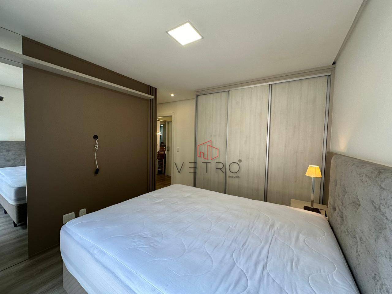 Apartamento à venda com 2 quartos, 75m² - Foto 14