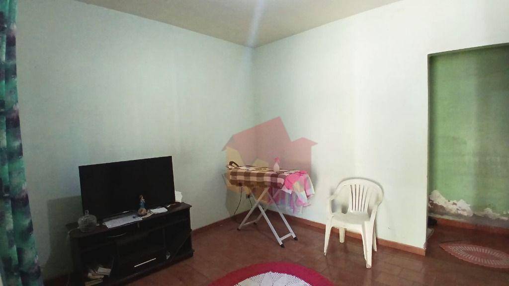 Casa à venda com 3 quartos, 108m² - Foto 11