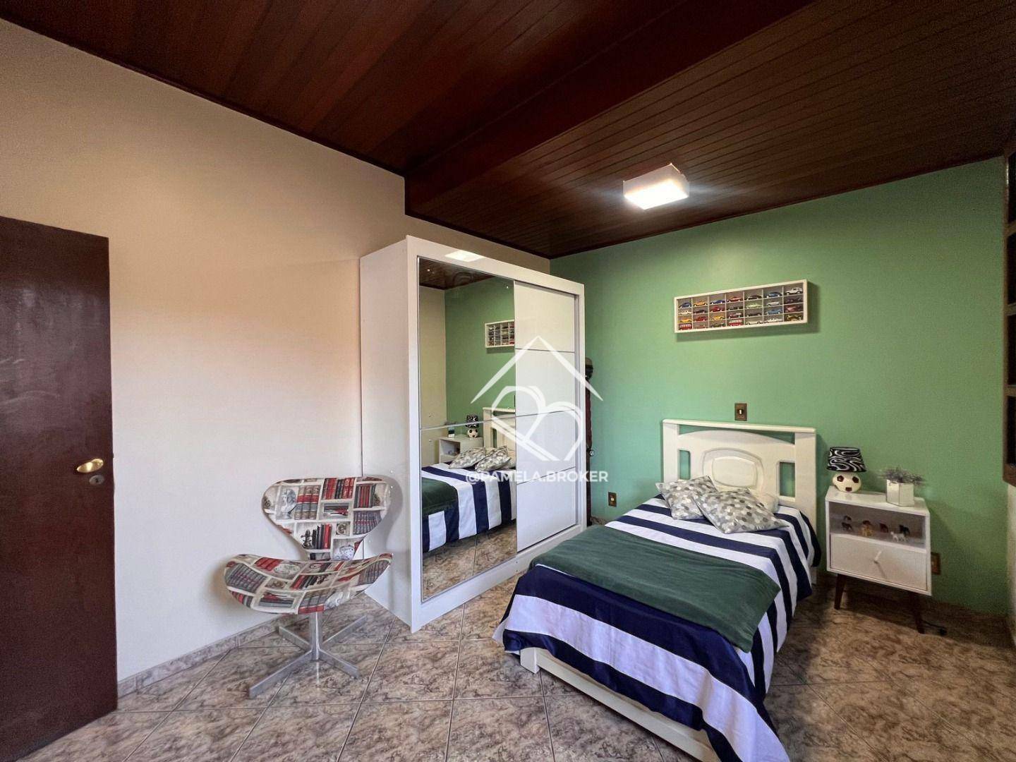 Casa à venda com 3 quartos, 230m² - Foto 14