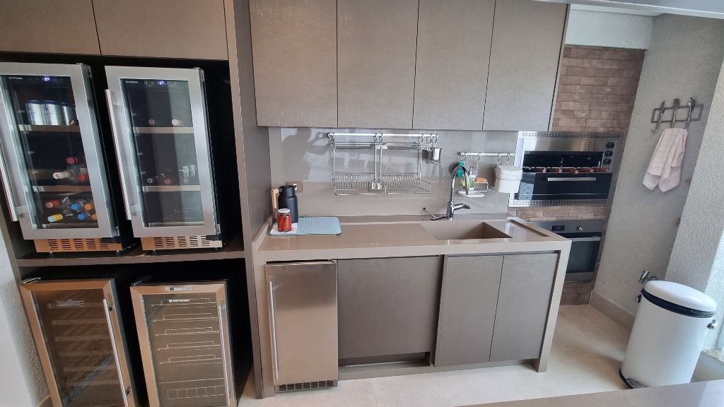 Apartamento à venda com 3 quartos, 144m² - Foto 10