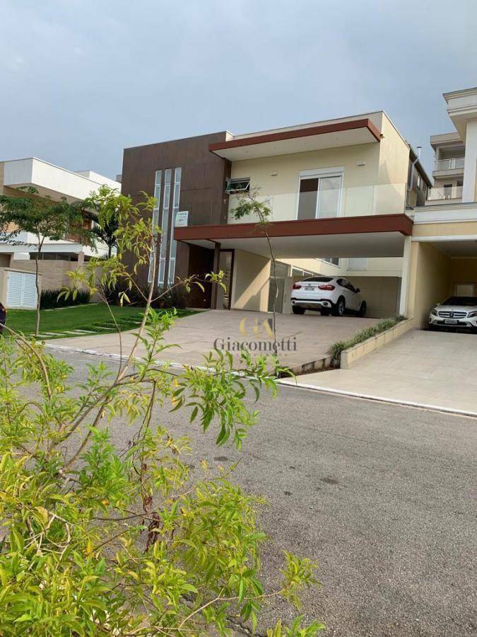 Casa de Condomínio à venda com 4 quartos, 439m² - Foto 1