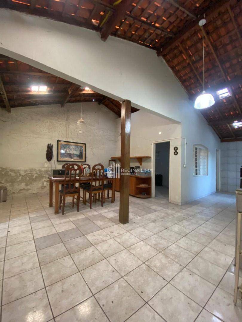 Casa de Condomínio à venda com 3 quartos, 300m² - Foto 16