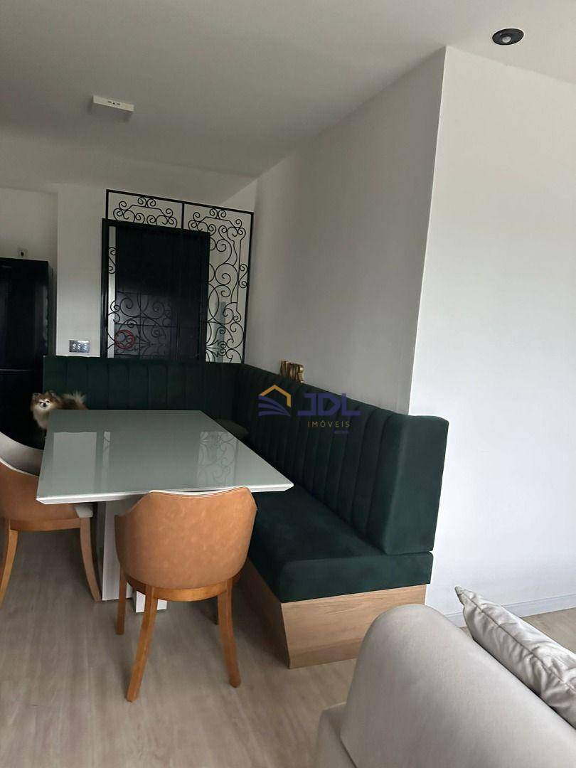 Apartamento à venda com 2 quartos, 70m² - Foto 5