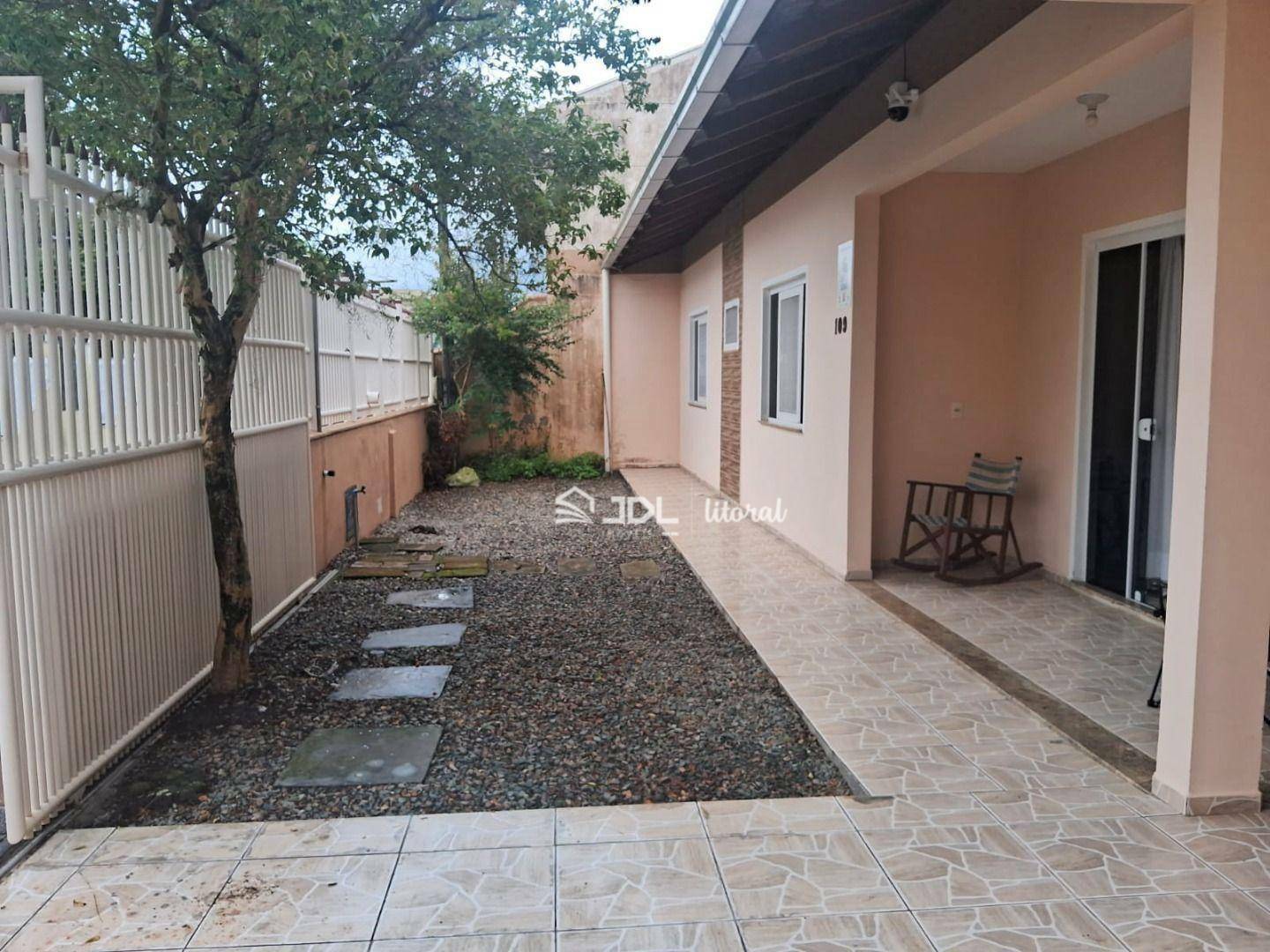 Casa à venda com 3 quartos, 145m² - Foto 2