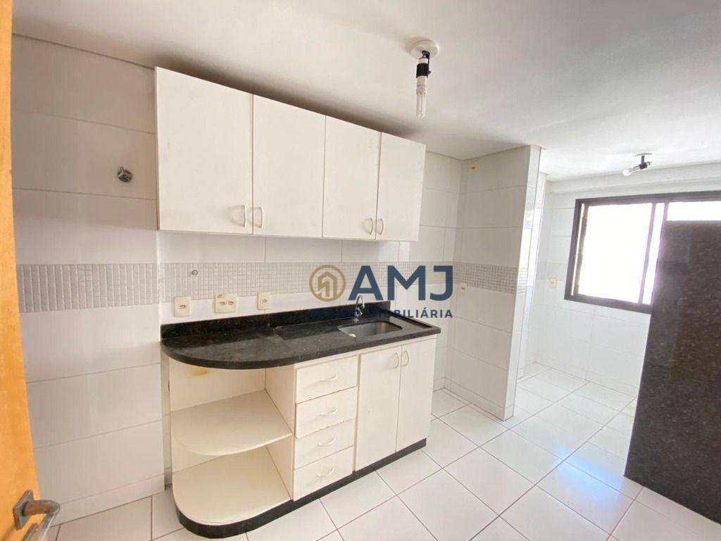 Apartamento à venda com 3 quartos, 86m² - Foto 12