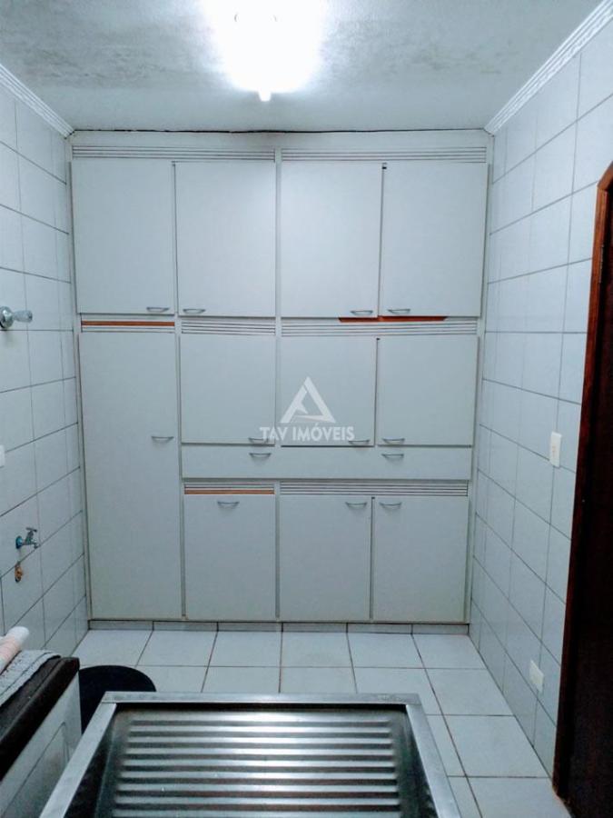 Casa à venda com 4 quartos, 300m² - Foto 15