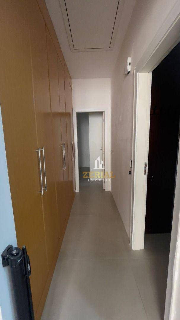 Sobrado à venda com 4 quartos, 300m² - Foto 27