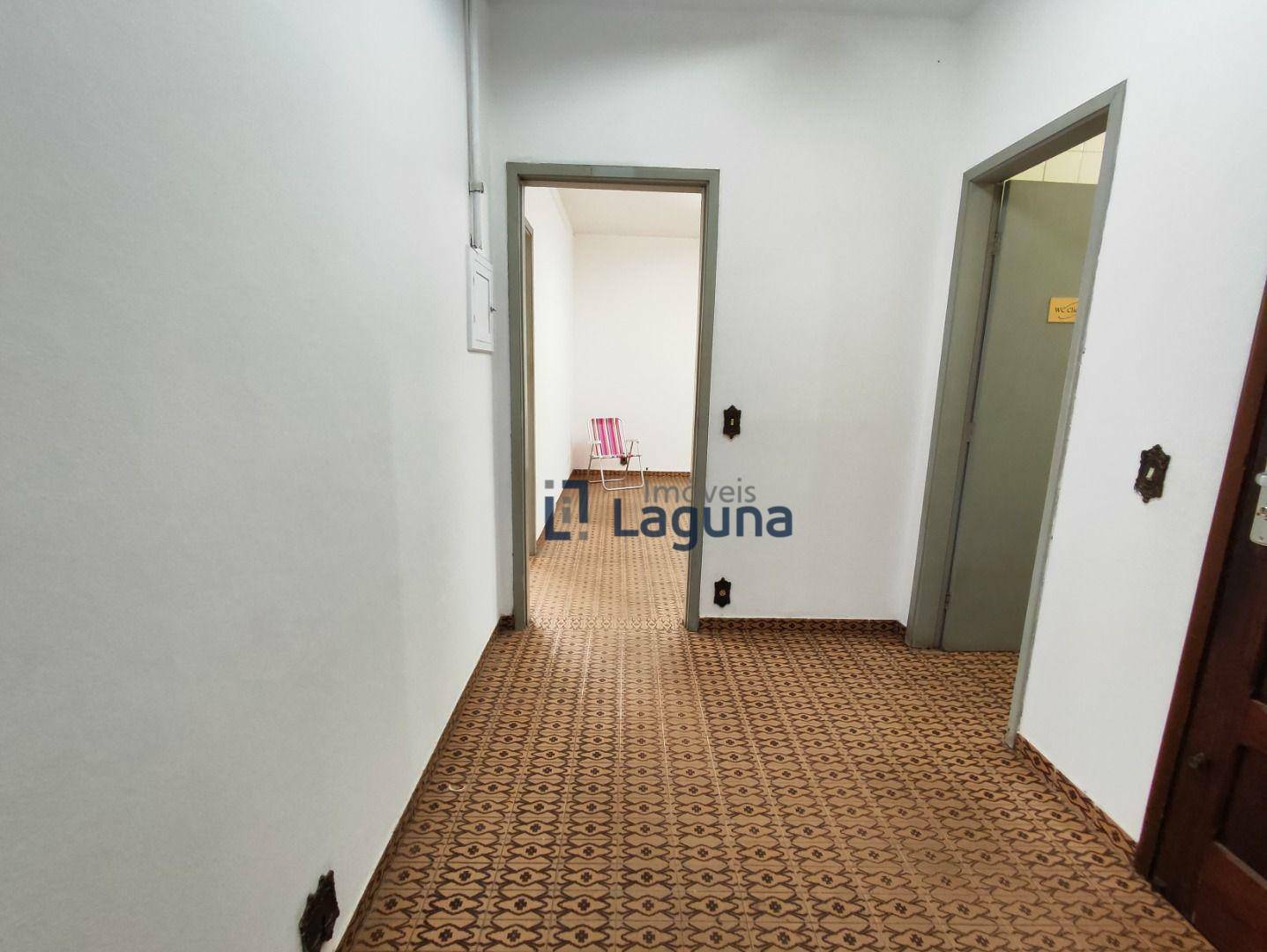 Casa para alugar com 3 quartos, 285m² - Foto 9