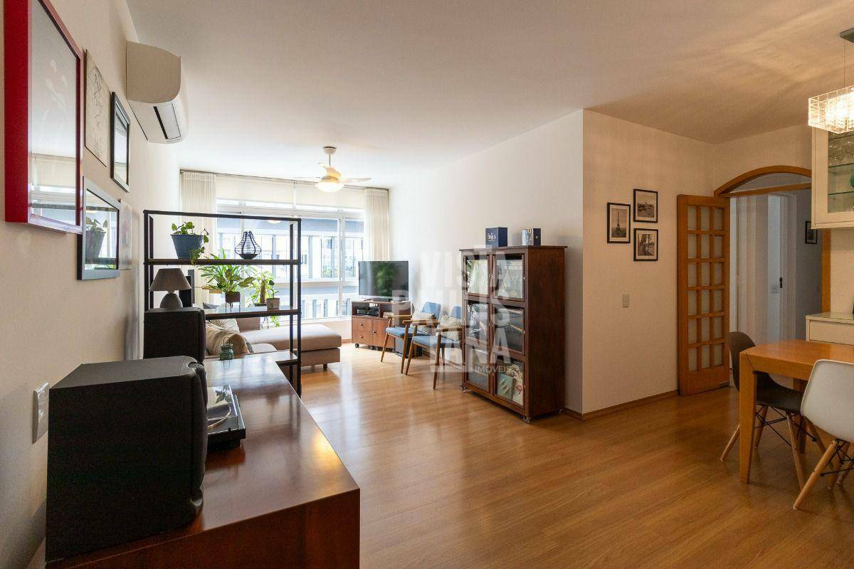 Apartamento à venda com 3 quartos, 106m² - Foto 1