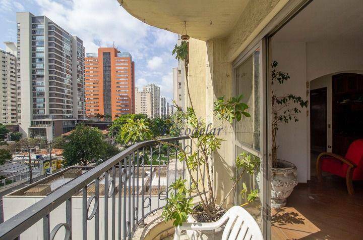 Apartamento à venda com 4 quartos, 160m² - Foto 15