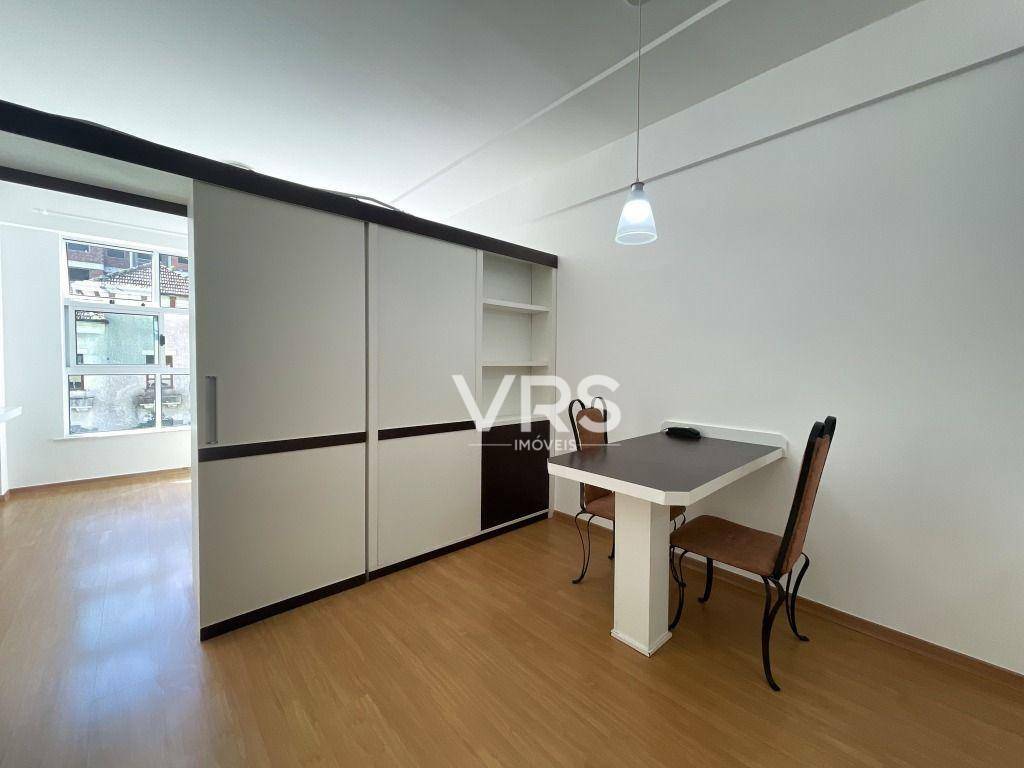 Apartamento para alugar com 1 quarto, 45m² - Foto 8