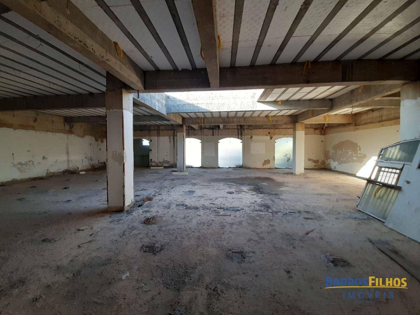 Loja-Salão à venda e aluguel, 1200m² - Foto 9