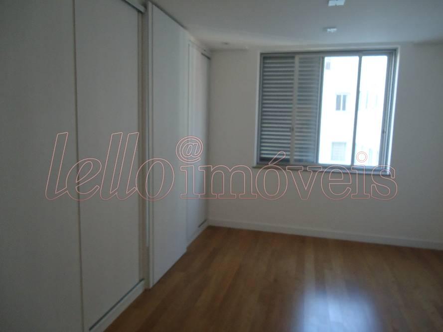 Apartamento à venda com 3 quartos, 325m² - Foto 16